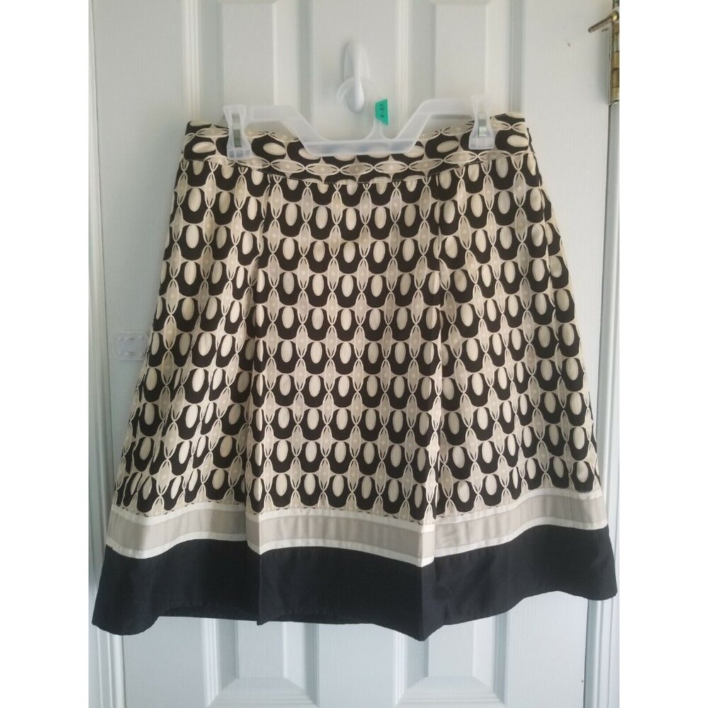 Ann Taylor Woman skirt, 8, GUC